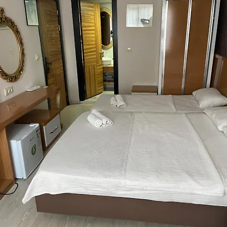 Derin Hotell