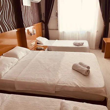 Hotell Derin 3*