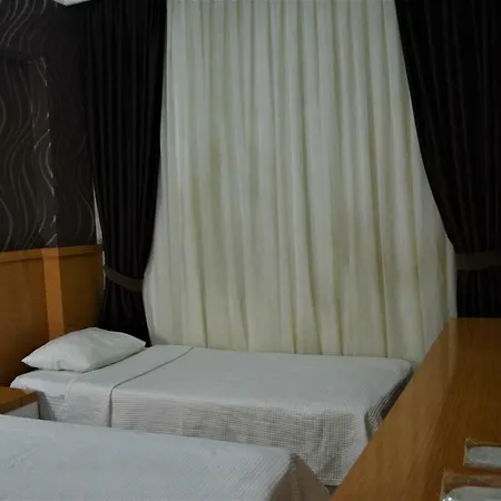 Derin Hotell